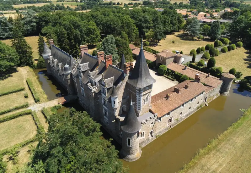 Alextrem Drones Nettoyage De Toiture Saumur P9851676 1